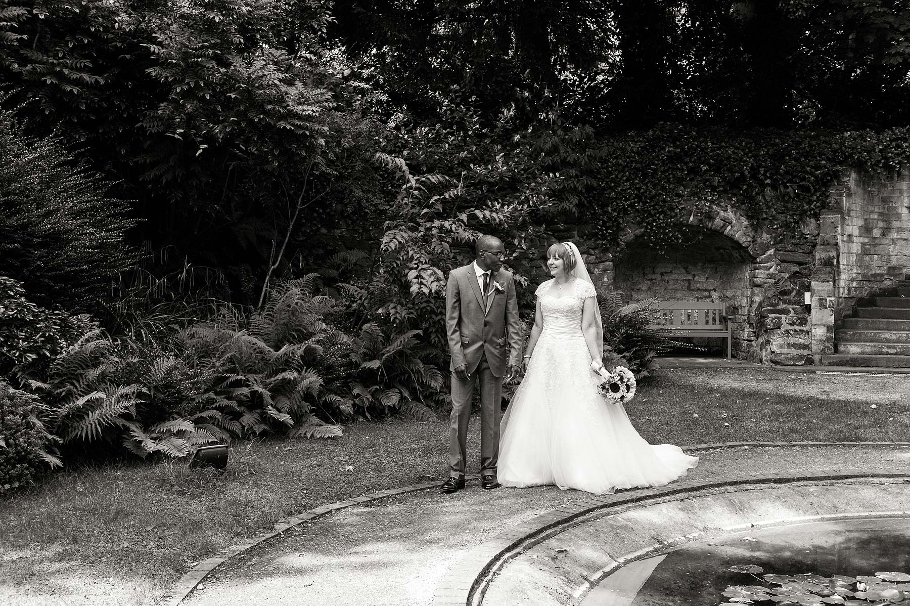 st-michaels-pelsall-moor-hall-sutton-coldfield-wedding-photographers-059