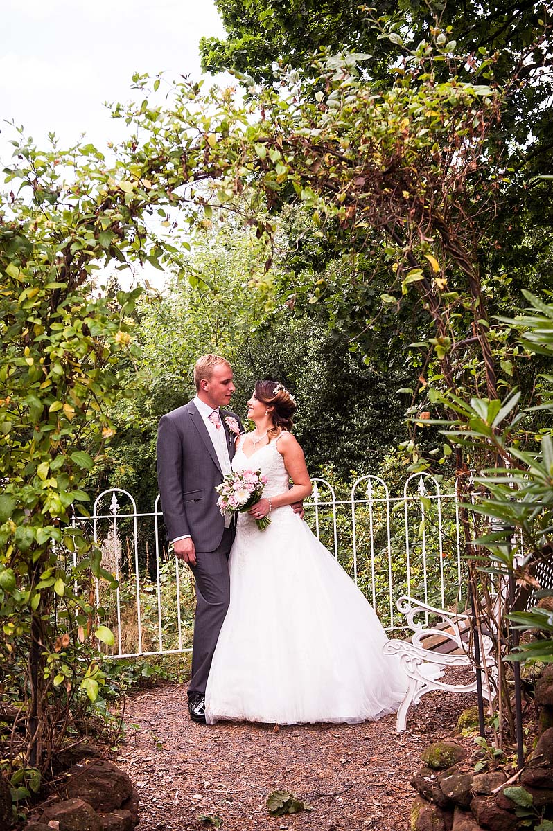 hawkesyard-estate-wedding-photographers-rugeley-063