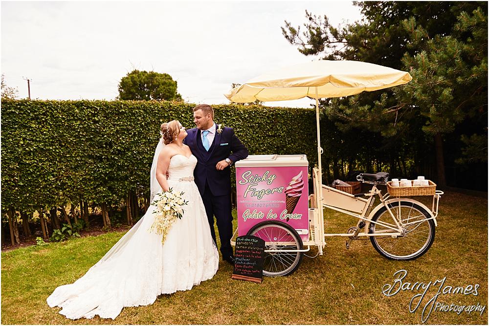 Ice cream trike from Sticky Fingers for the wedding at Oak Farm in Cannock by Cannock Wedding Photographer Barry James
