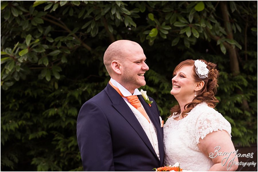 Professional wedding photographer at Oak Farm in Cannock by Cannock Wedding Photographer Barry James